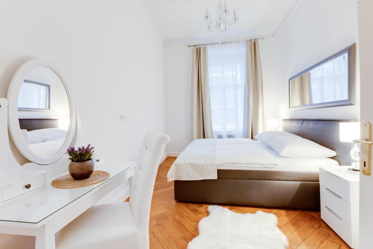 Wenceslass Square Royal Residence Apartments Prague Luaran gambar