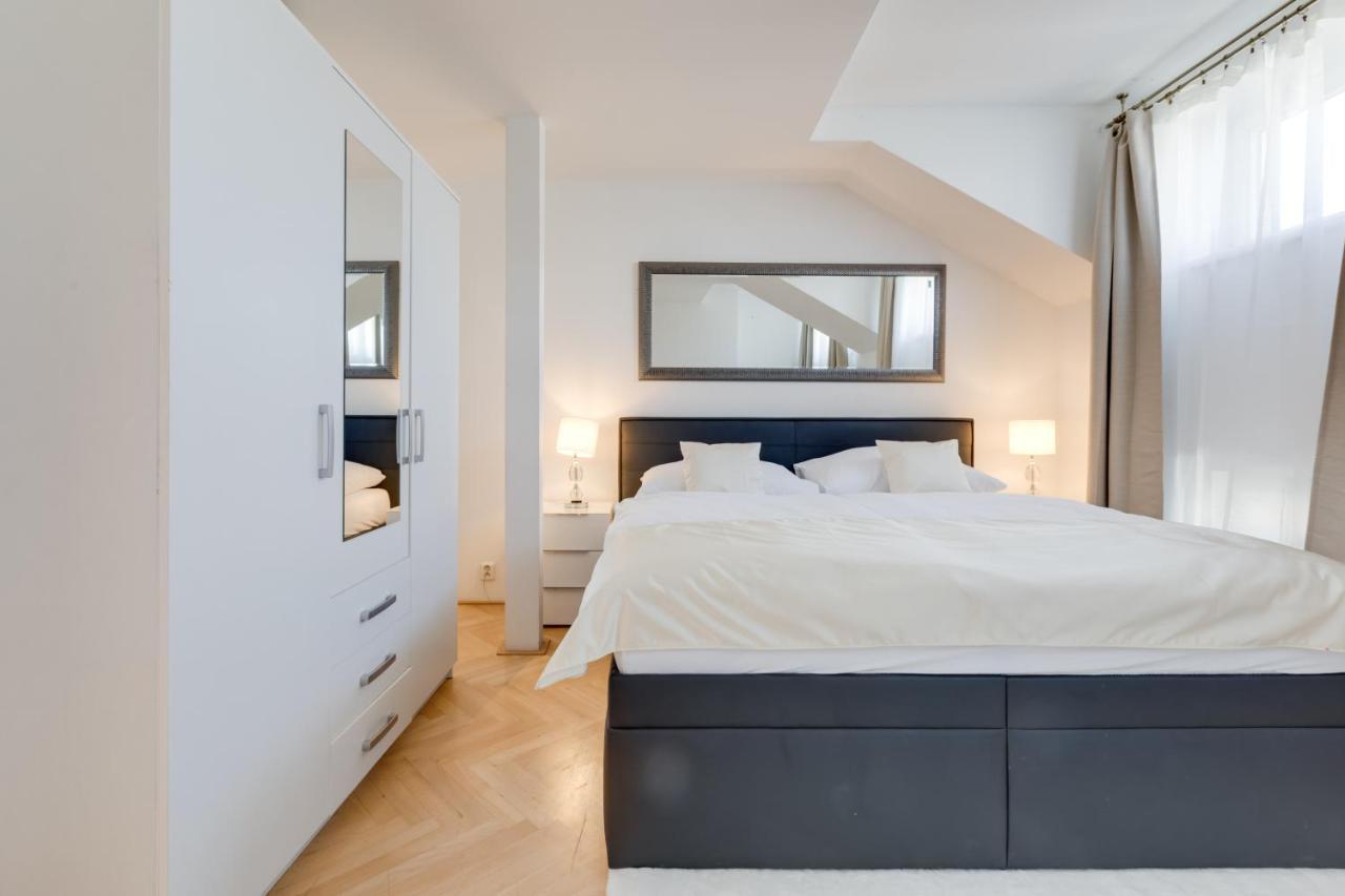 Wenceslass Square Royal Residence Apartments Prague Luaran gambar